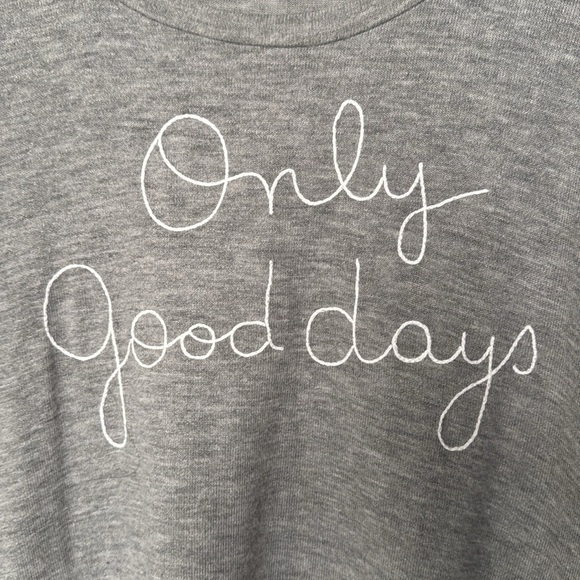🌻 Sundry Soft Gray Stitched Only Good Days Top - Picture 2 of 5